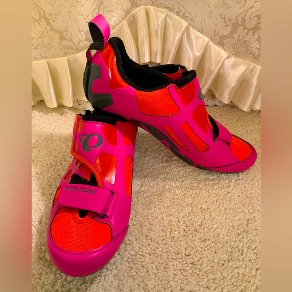 PEARL IZUMI WOMENS TRI FLY V CARBON CYCLING SHOES